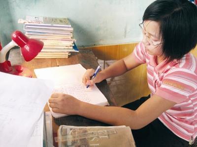 Student trumps death to come first in uni entrance exam