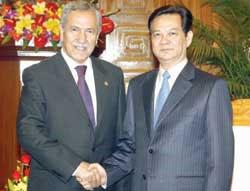 Vietnamese youth’s reckless spending