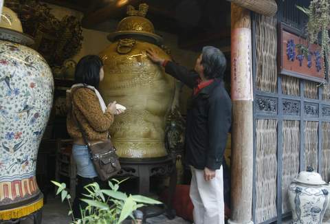 Admiring special ceramics for Tet in Vietnam