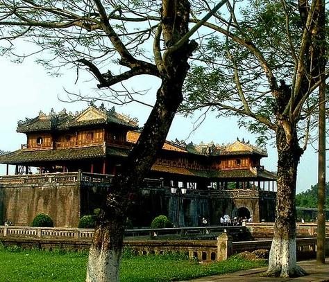 Hue land of poets and poetry