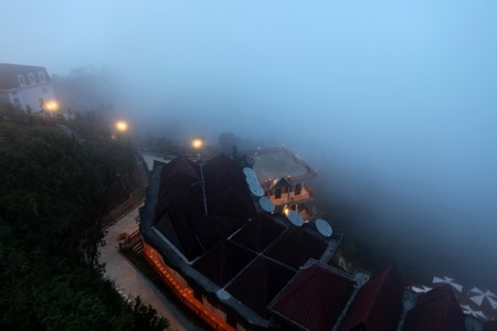 Admire the fascinating beauty of Ba Na Hills at the dawn through photos