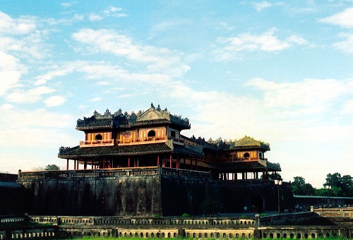 Hue- The Imperial City of Vietnam in the past